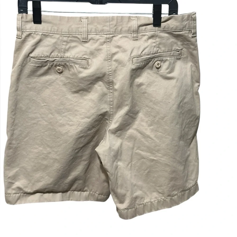 L.L. Bean Men's Tan Shorts Size 32W